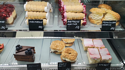 Vybírat můžete mezi kremrolemi, větrníkem nebo krémešem. Zdroj: Hana Malénková, Toprecepty