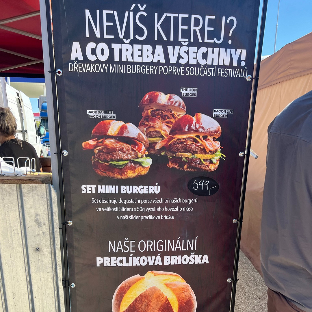 U Dřeváka nabízí burgery, které ovládly mnoho soutěží: Nelovíme módní vlny, ale držíme kvalitu, říká majitel Radek Klimeš