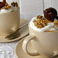 Jak ozdobit mug cake Zdroj: Toprecepty