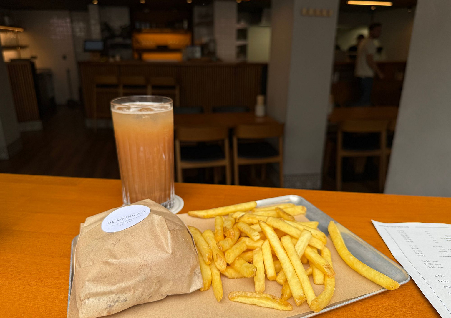 Hledali jsme nejlepší burgery v Praze: Narazili jsme na vizuální zázrak za 475 Kč i umaštěný kousek za dvě stovky