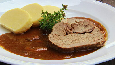 Jelení kýta na houbách Zdroj: Toprecepty
