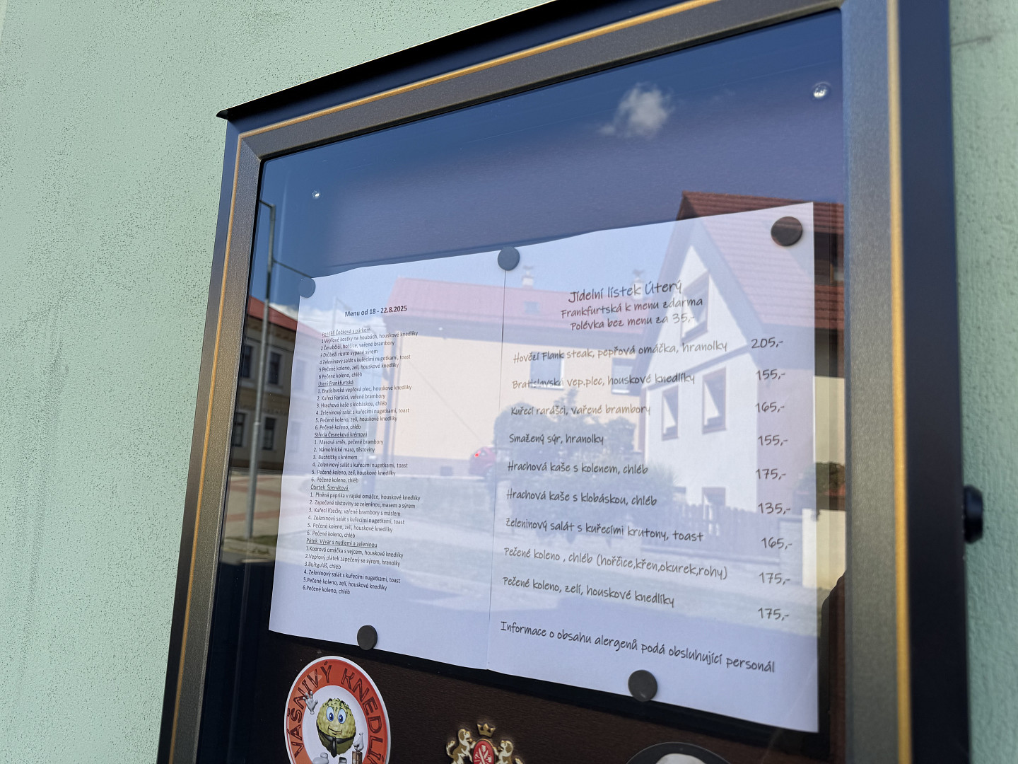 Vydali jsme se otestovat restauraci U Jelena z Pohlreichova Ano, šéfe! Kupované knedlíky opět nenadchly