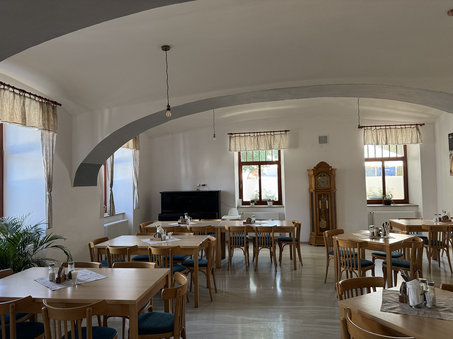 Vydali jsme se otestovat restauraci U Jelena z Pohlreichova Ano, šéfe! Kupované knedlíky opět nenadchly