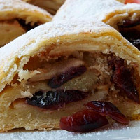 Zavařená jablka na štrúdl Zdroj: Toprecepty Zavařená jablka na štrúdl Zdroj: Toprecepty