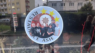 Když nedal šéf tři hvězdy, personál si je udělil sám. Zdroj: Vilém Besser, Toprecepty