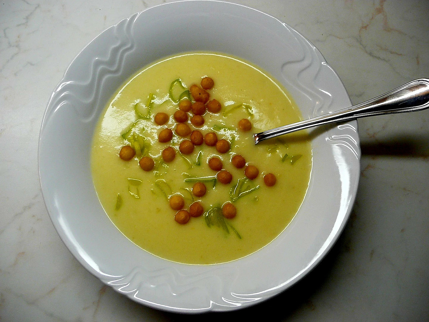 15 receptů na podzimní zahřívací polévky: Zasytí tak, že nepotřebujete druhý chod