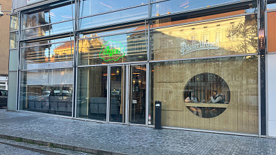 Restaurace se nachází kousek od zastávky metra Anděl. Zdroj: Vilém Besser, Toprecepty