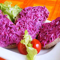 Jak udělat pomazánku z červené řepy Zdroj: Toprecepty