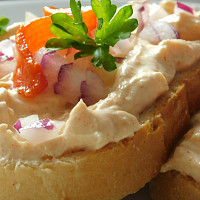 Pomazánky na chlebíčky Zdroj: Toprecepty