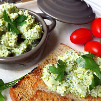 Pomazánky na chlebíčky Zdroj: Toprecepty