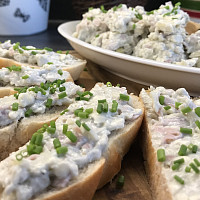 Pomazánky na chlebíčky a jednohubky Zdroj: Toprecepty