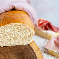 Veka domácí na chlebíčky Zdroj: Toprecepty