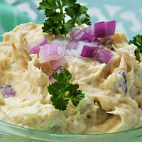 Jak spařit cibuli, aby nebyla příliš ostrá Zdroj: Toprecepty