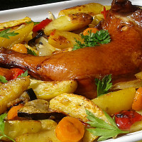 Pečená uzená stehna Zdroj: Toprecepty