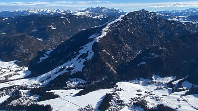 Císařské hory z koše balonu. Zdroj: Zdroj: Kristina Šemberová, Toprecepty