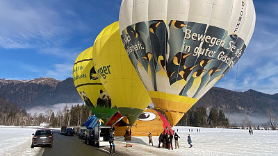 Balony startují vedle sebe, můžete je obdivovat pěkně zblízka. Zdroj: Zdroj: Kristina Šemberová, Toprecepty