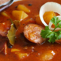 Pokrmy s klobásou Zdroj: Toprecepty