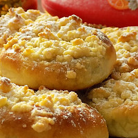 Báječné koláčky s náplní a drobenkou Zdroj: Toprecepty