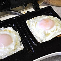 Vejce ze sendvičovače Zdroj: Toprecepty