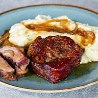 Krkovice s BBQ omáčkou Zdroj: Toprecepty