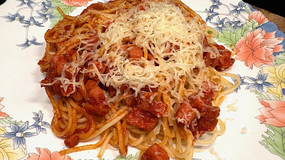 Masovou verzi vylepší tučeňák nebo špekáček. Zdroj: Světženy.cz/Markéta Behinová