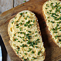 Nejoblíbenější jarní pomazánky Zdroj: Toprecepty