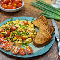 Míchaná vejce s medvědím česnekem Zdroj: Toprecepty