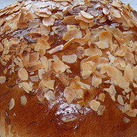 Mazanec z kynutého těsta Zdroj: Toprecepty