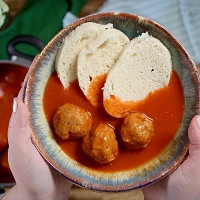 Rajská omáčka s masovými kuličkami Zdroj: Toprecepty