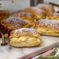 listové bochánky s krémem Zdroj: Toprecepty