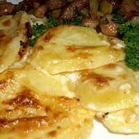 Gratinované brambory Zdroj: Toprecepty