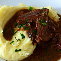 Nejoblíbenější omáčky k hovězímu masu Zdroj: Toprecepty