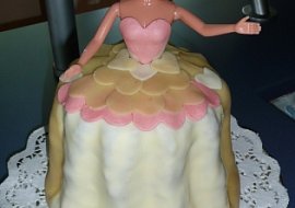 barbie panenka z marschmalow potahovky