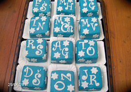 mini dortíčky pro deváťáky