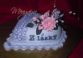 Fialové srdíčko s čajovou růží 1