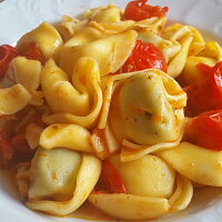 Tortellini s rajčaty Zdroj: Toprecepty