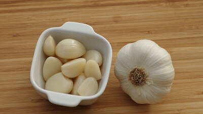 Oloupaný česnek Zdroj: Pixabay/MaisonBoutarin