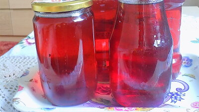 Sirup z červené řepy Zdroj: Toprecepty.cz