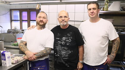 Nová série Ano, šéfe! odstartovala v Hostinci U Zlatého buřtu. Zdroj: se souhlasem FTV Prima