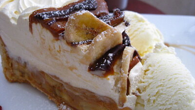Banoffee pie Zdroj: Wikimedia Commons, By Glen MacLarty from Sydney, Australia. - Banoffee pie. Uploaded by Jacklee., CC BY 2.0