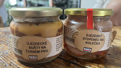 Bistro Na Lajně v Jirnech je místem, kde se dobře najíte, napijete i pobavíte. Zdroj: Vilém Besser, Toprecepty
