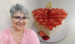 Jahodové dorty: Dominuje jim jasně červená barva, svěží chuť a úžasná vůně