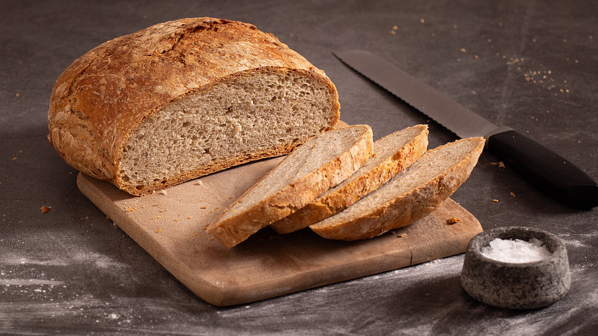Jak zabalit chleba do mrazáku? Správně zamrazený může vydržet až půl roku