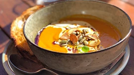 Dýňová polévka: Jak uvařit tuto báječnou podzimní dobrotu podle názorného videa