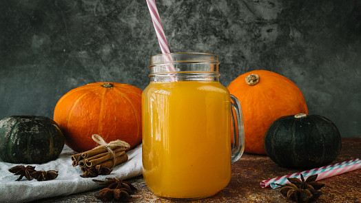 Jak připravit dýňový sirup? Dokonale ochutí horkou kávu, ovesnou kaši či palačinky