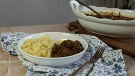 Jak se vaří hovězí guláš? Provedeme vás krok za krokem ke zdárnému výsledku