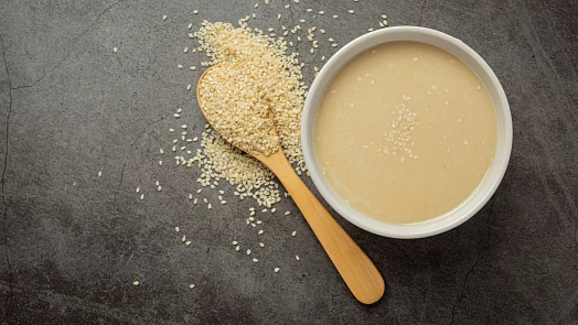 Tahini: Co to je a na co se tato ingredience v kuchyni používá