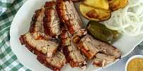 Jak naložit bůček před pečením? 3 luxusní marinády pro šťavnatější a křehčí maso