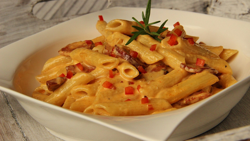 Italských omáček podávaných k penne existuje mnoho. Kterou si vyberete vy?