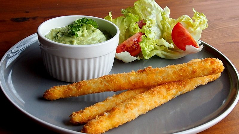 Jak připravit smažený chřest? Do strouhanky přidejte bylinky či sýr pro lepší chuť